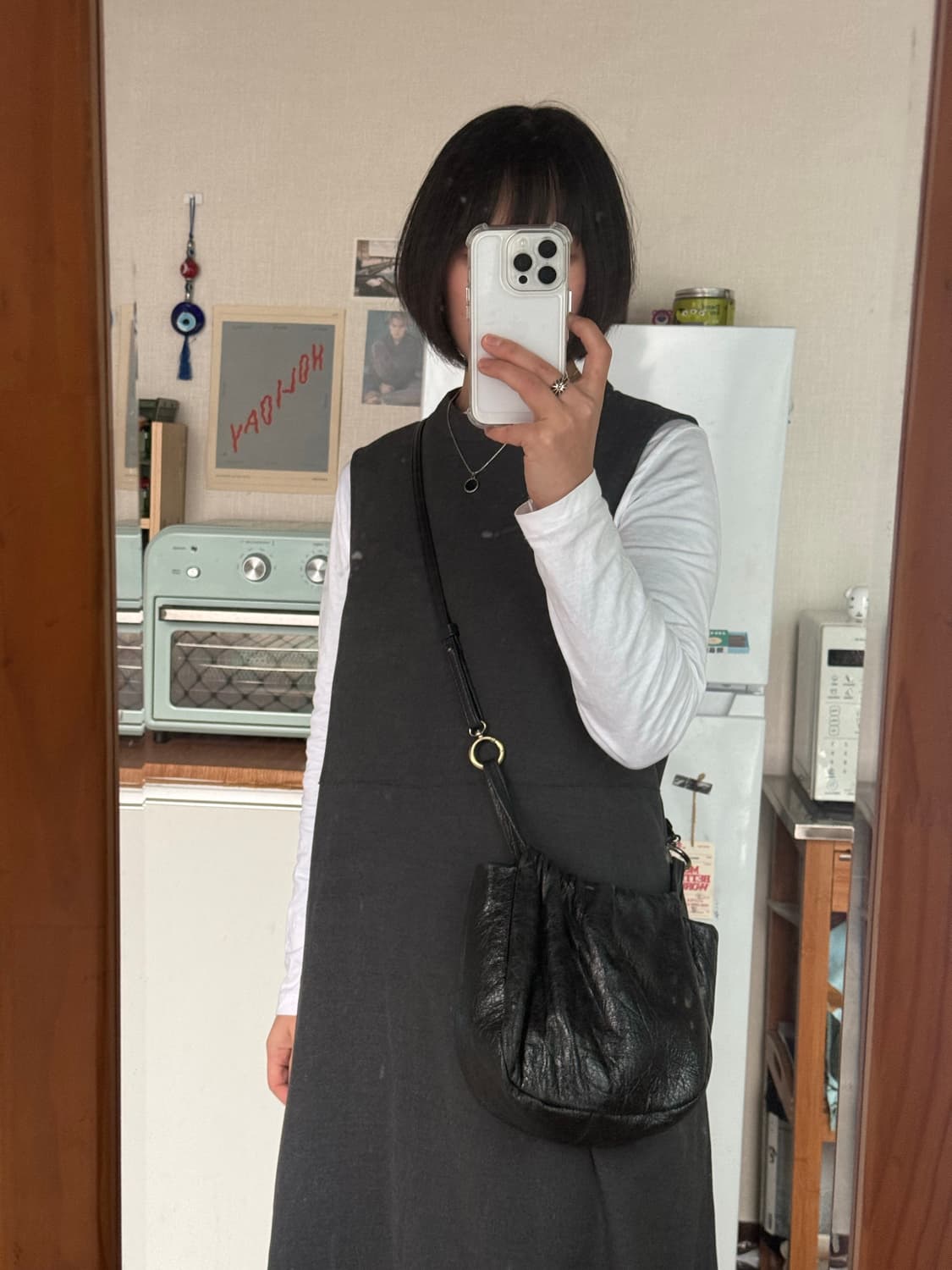 YURT 유르트 블랙 가죽 미니 숄더백 상품이미지4