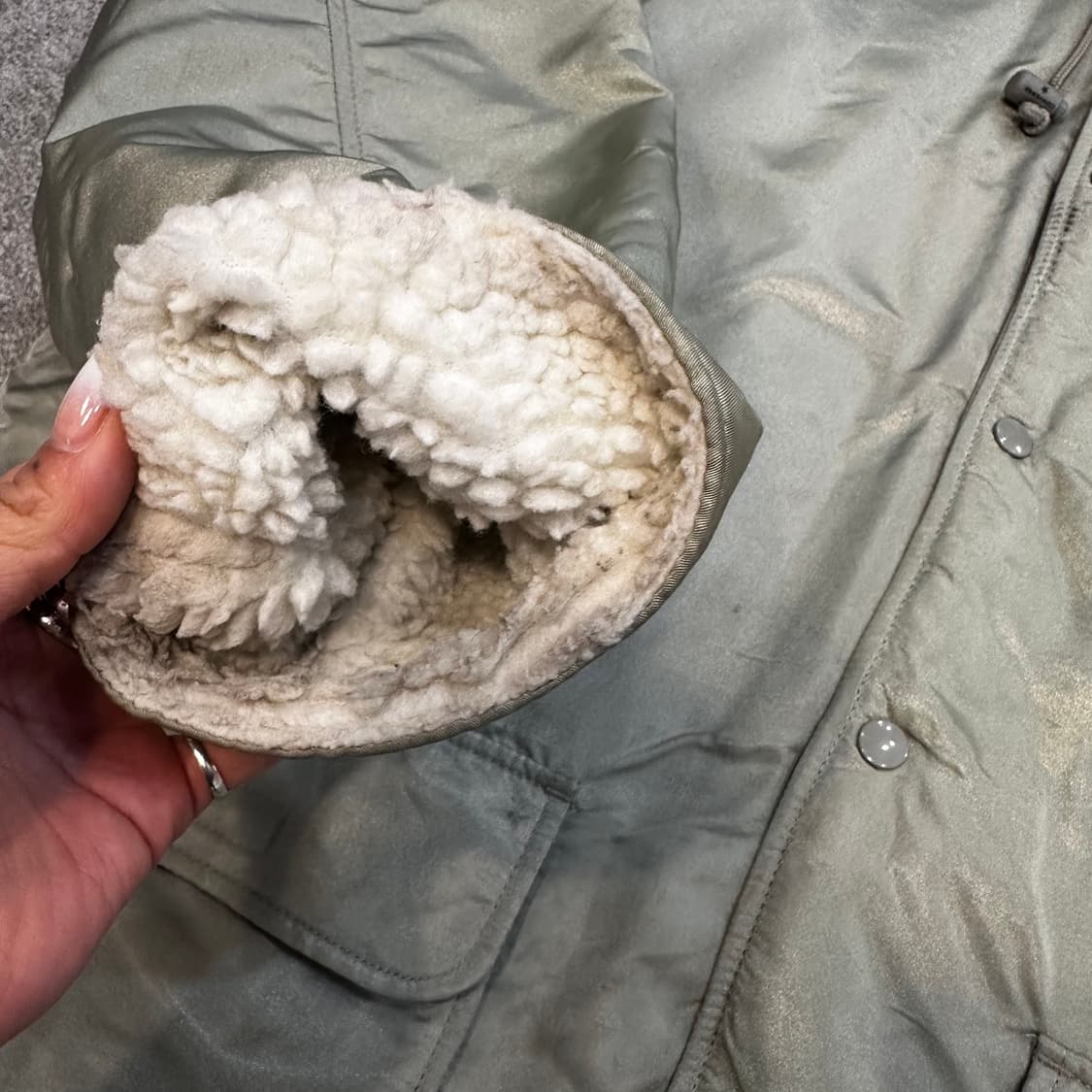 컨버스 올드스쿨 백로고 벤치파카(돕바)L 상품이미지5