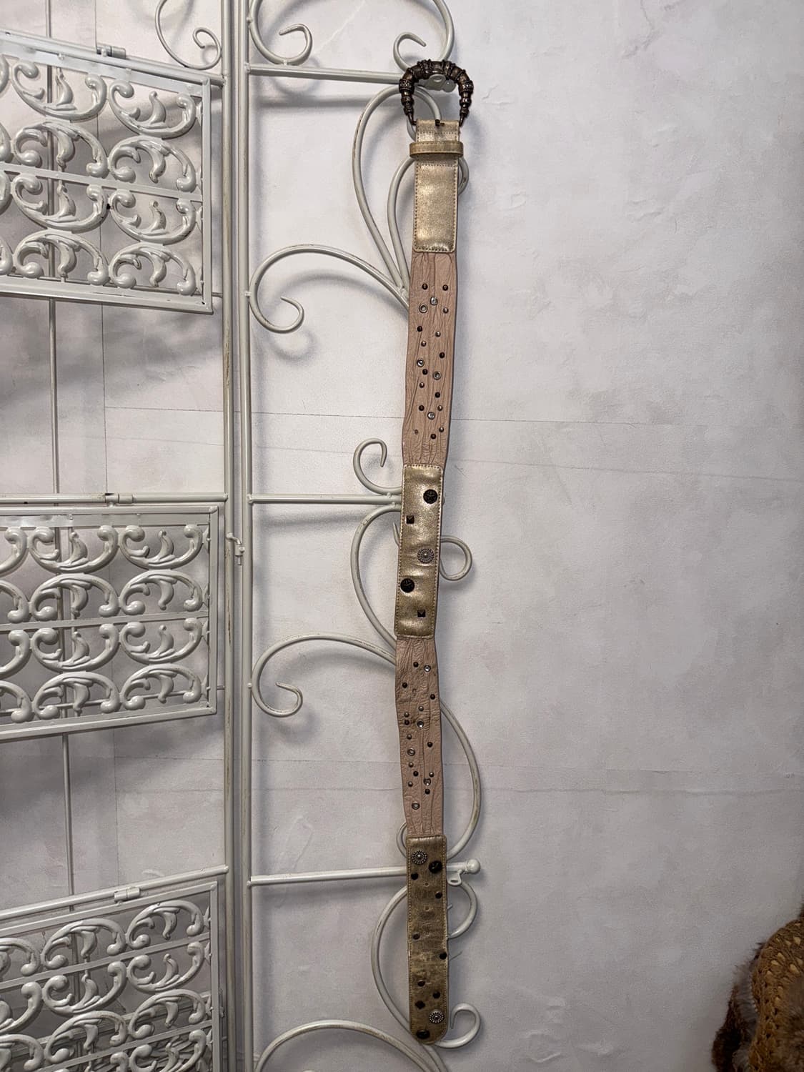 Pink beige bold antique stud charm belt 상품이미지3