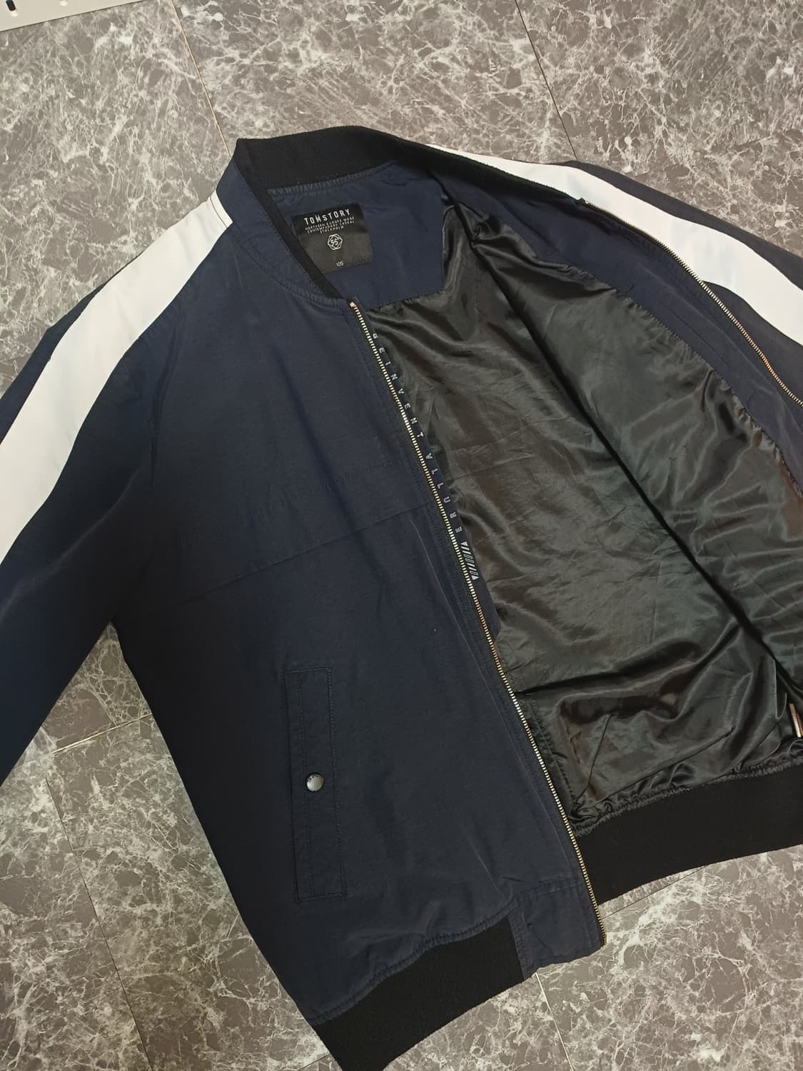 네이비 집업 점퍼 (TOMSTORY)- XL
 상품이미지3