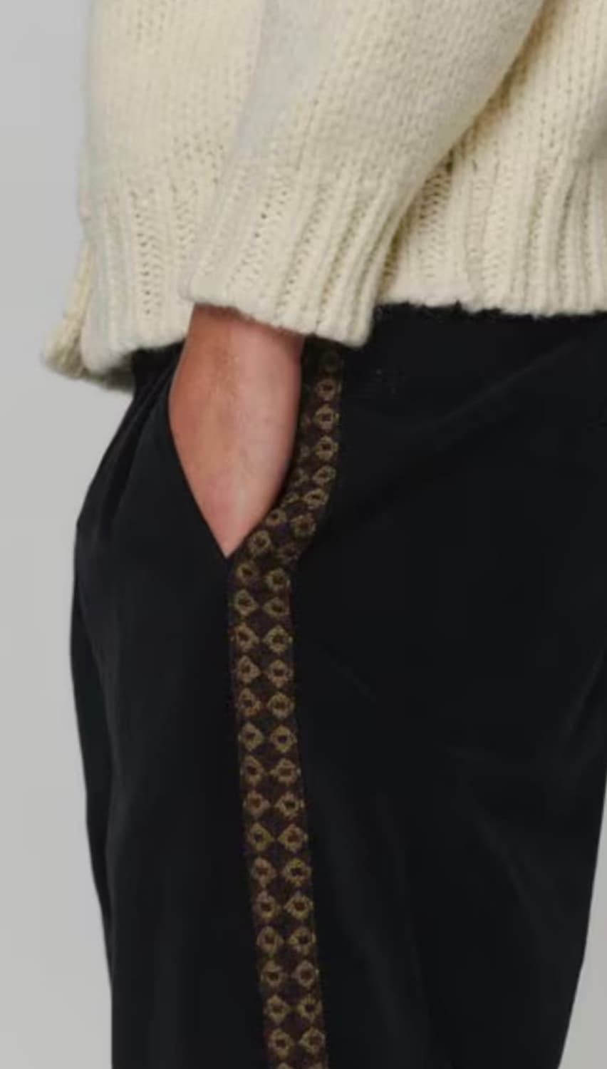 아모멘토 벨벳 자카트 팬츠 (L) 상품이미지1