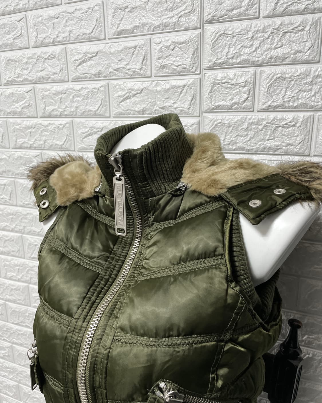 River Island Lined Zip Military Fur Vest 상품이미지3