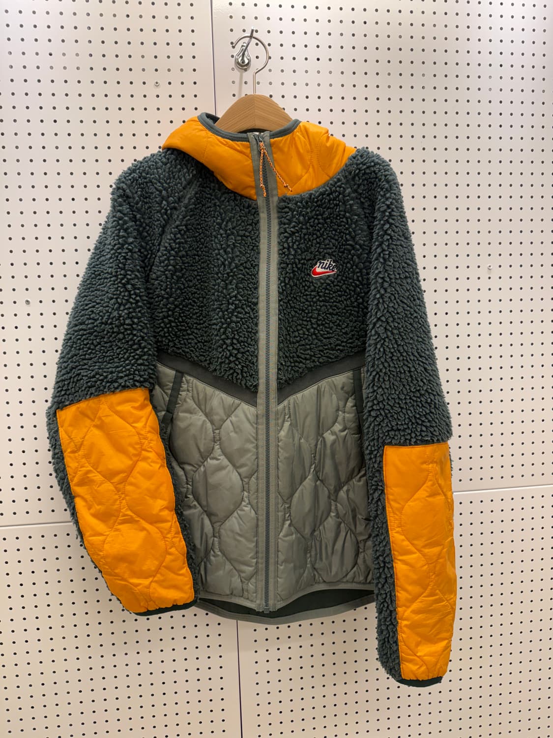 나이키 퓨추라 헤리티지 퀼팅 쉐르파 자켓 U744 상품이미지2