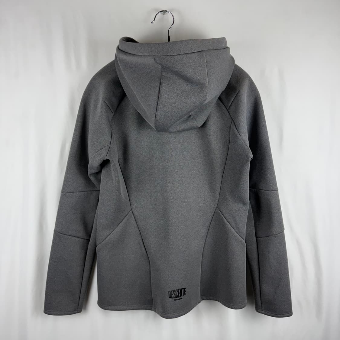 (무료배송)M) 데상트 우먼스 트레이닝 기모 후드집업 그레이 상품이미지6