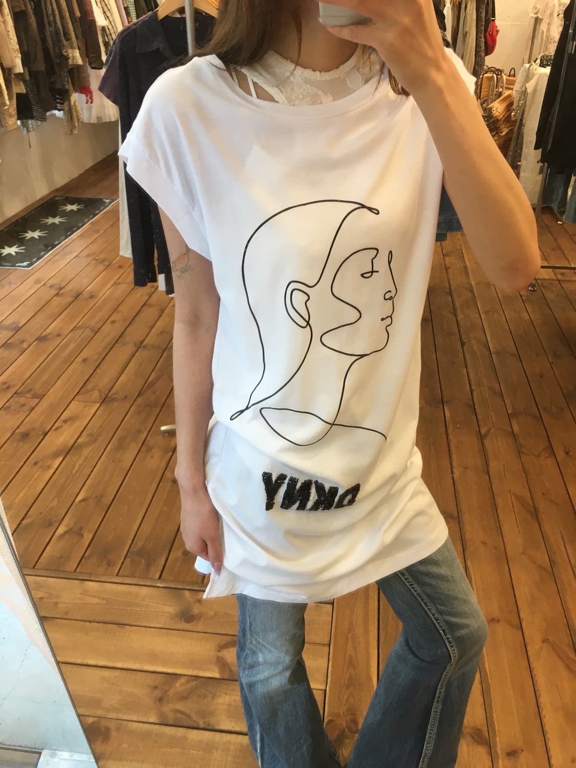 DKNY 화이트 큐빅 반팔 상품이미지2