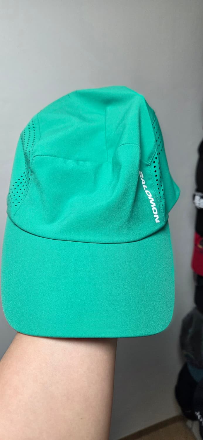 살로몬 러닝캡 민트색상입니다
- OSFA 사이즈
 상품이미지1