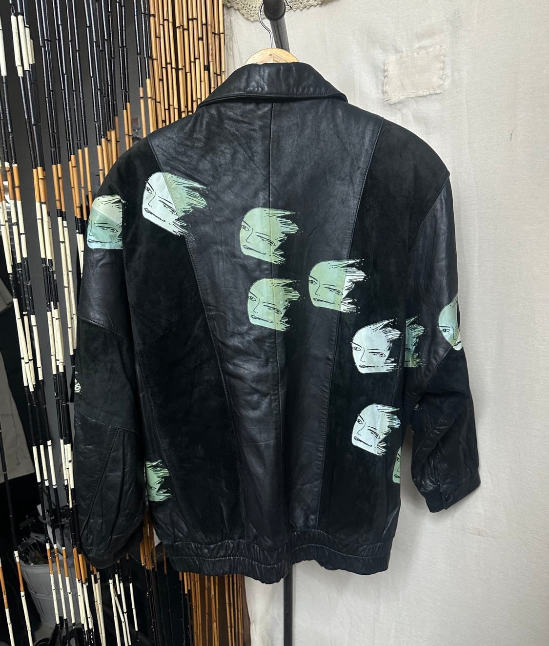 Kimbiki 프린팅 가죽자켓 상품이미지2