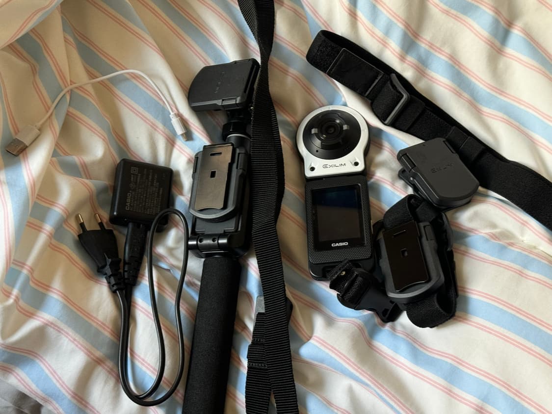 카시오 엑슬림 EX-FR10 상품이미지1