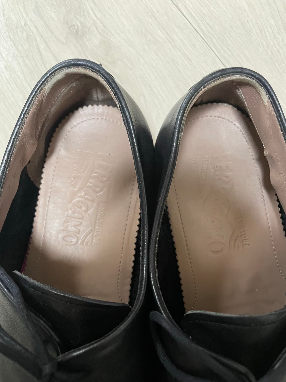 살바토레 페레가모 플랫슈즈 7 1/2 eee 상품이미지3