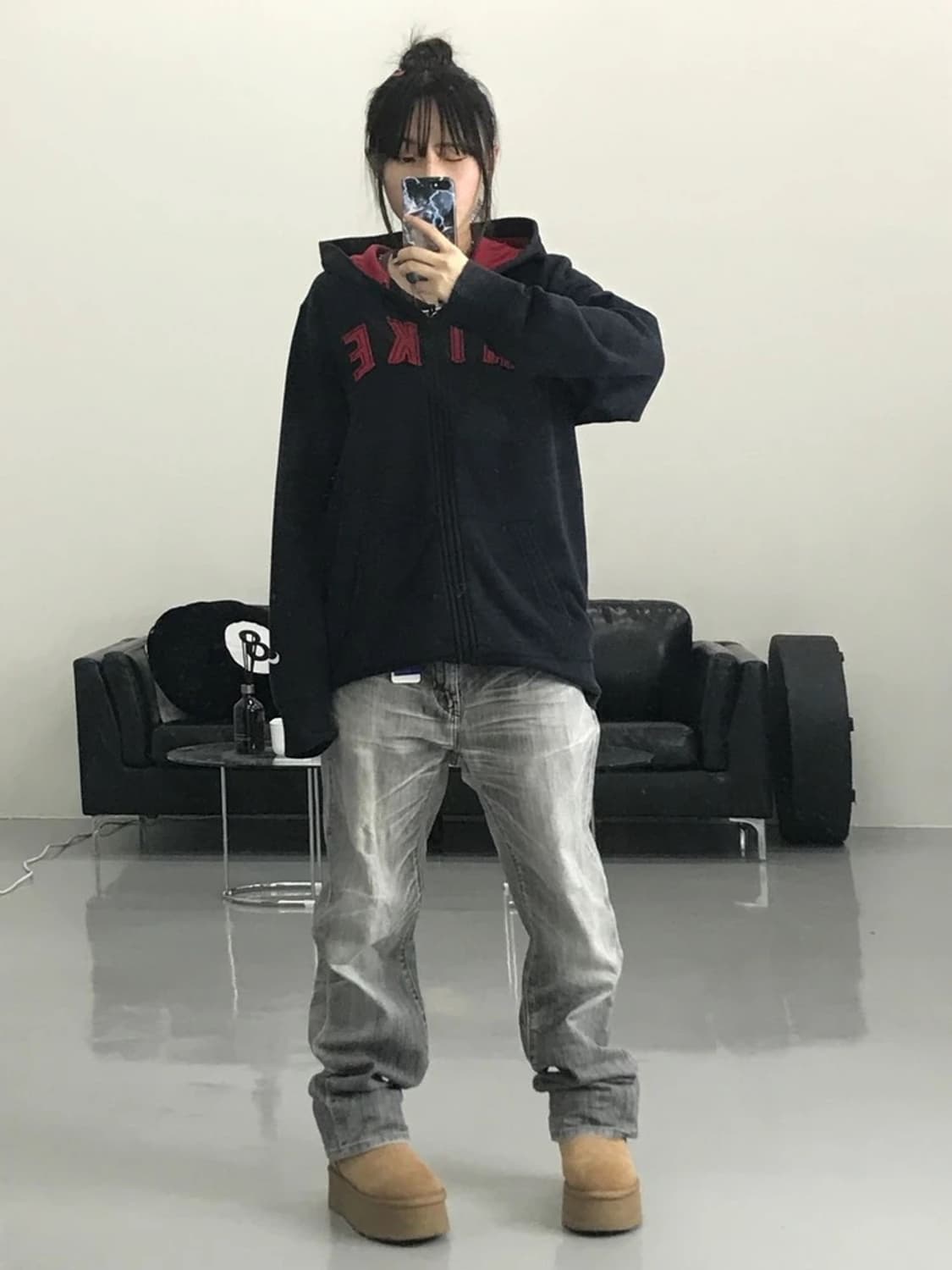 나이키 로고 블랙 후드집업 상품이미지1