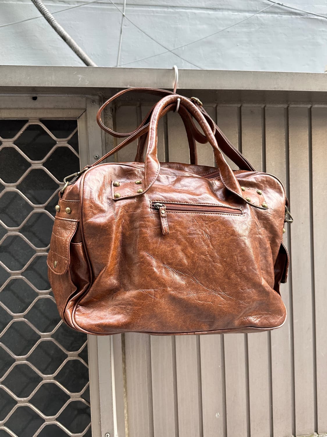 Vintage brown stud leather bag 상품이미지1