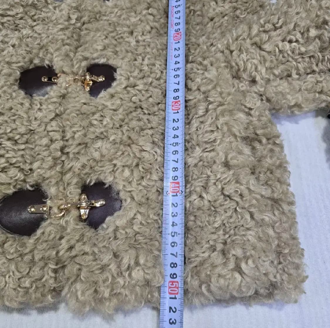 0712 [자라] 숏 퍼 토글 버튼 뽀글이 자켓 xs 상품이미지4