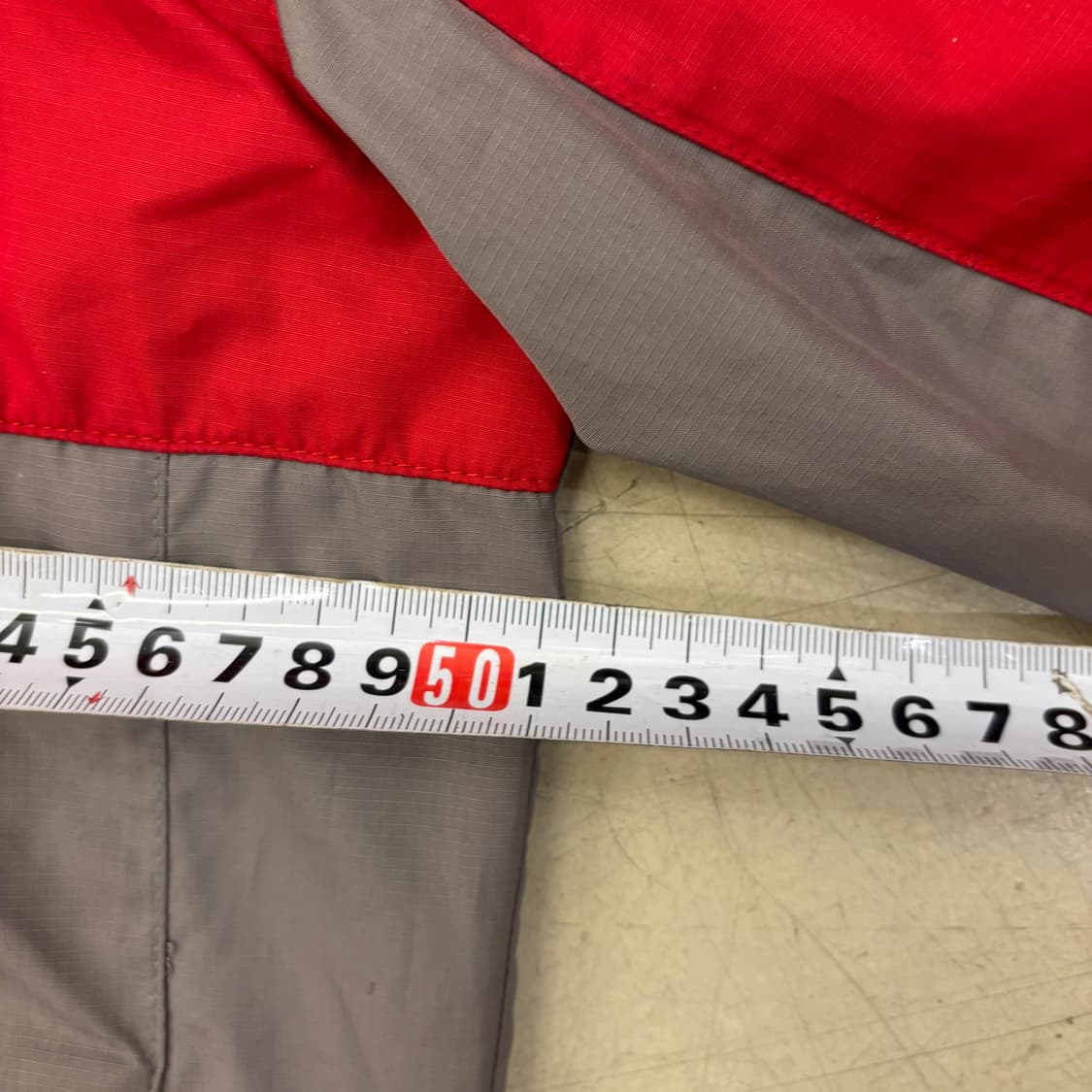 나이키 스우시 투톤 스톰핏 바람막이 상품이미지5