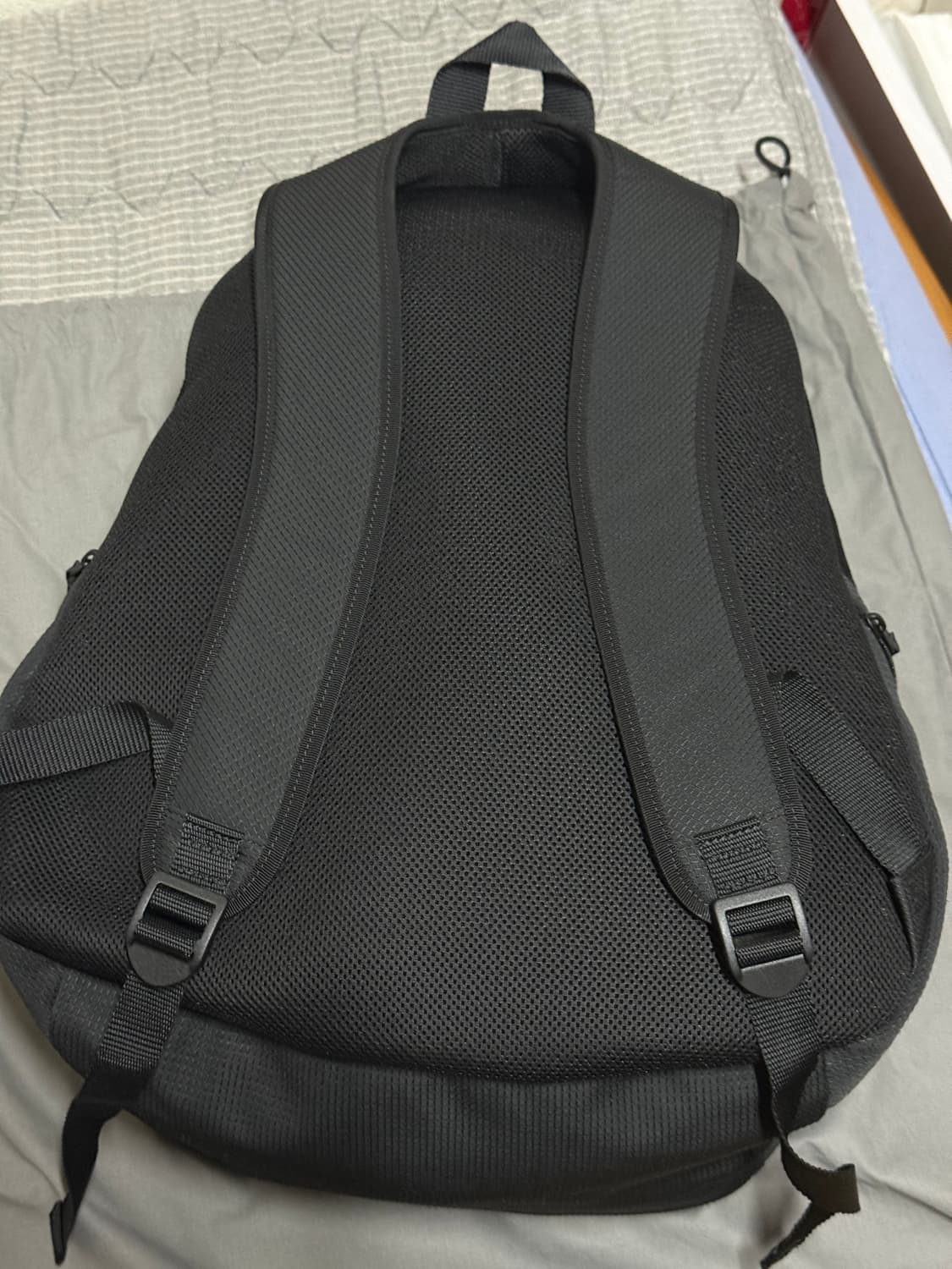 발렌시아가 유니티 백팩 라지 블랙 상품이미지8