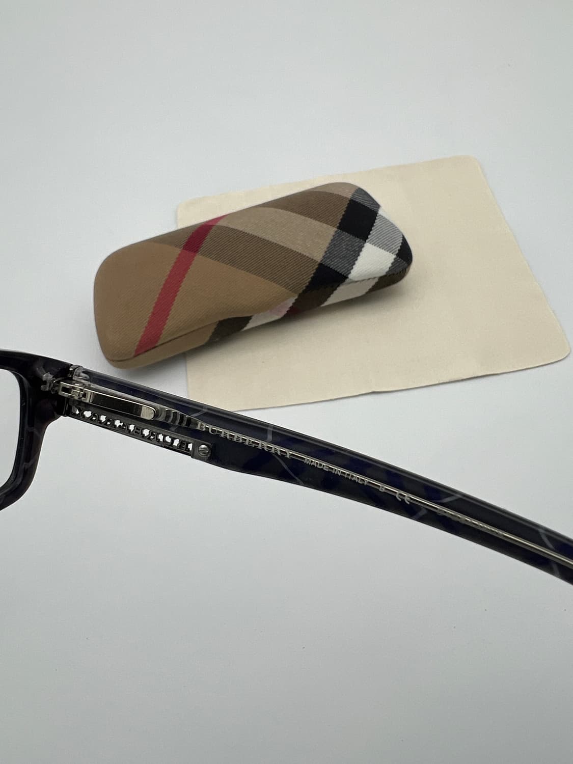 버버리 BURBERRY 스퀘어 뿔테 안경 B-2040-A 상품이미지8