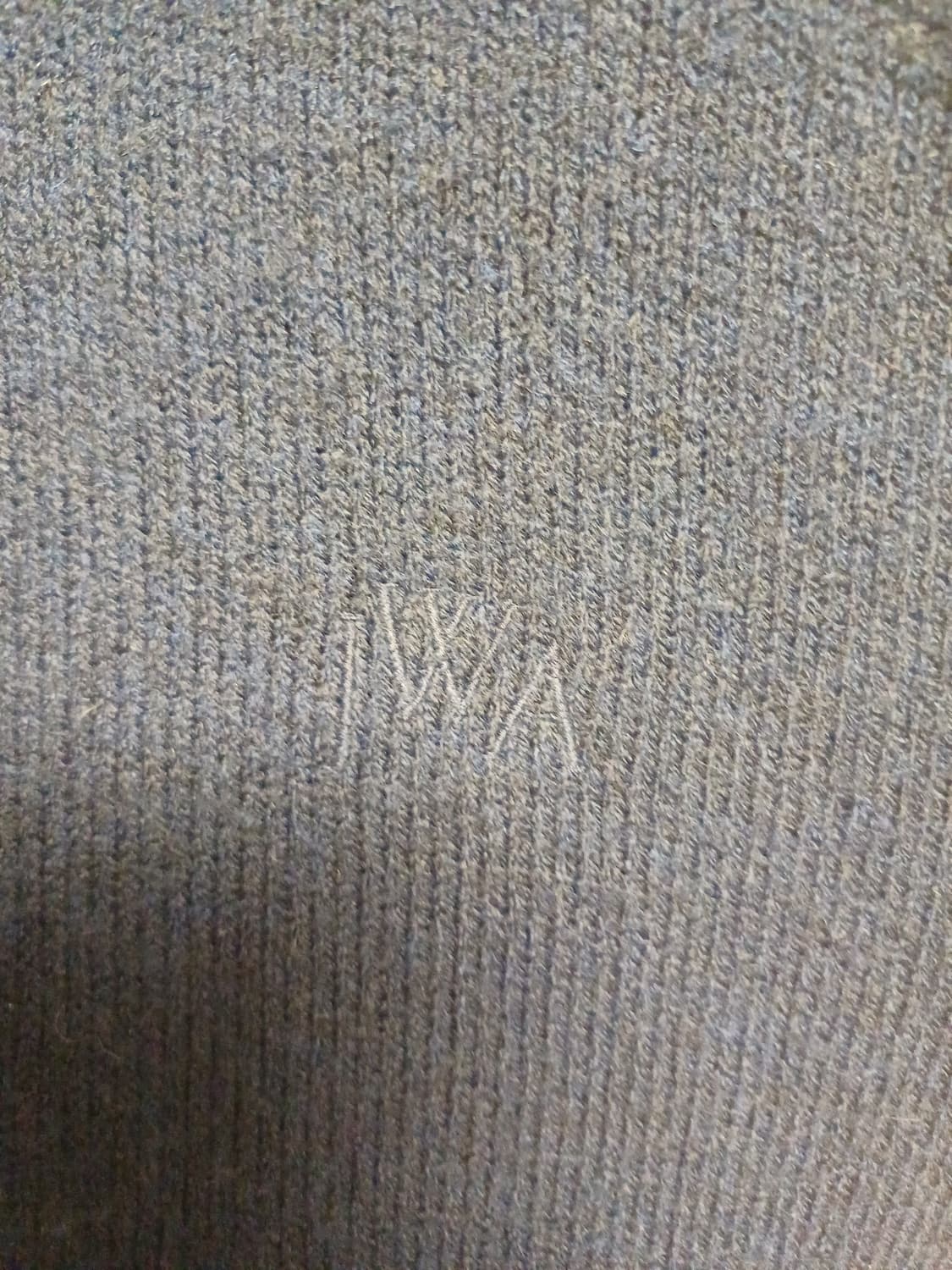 Uniqlo x JW Anderson 수플레안 하프집업 상품이미지3