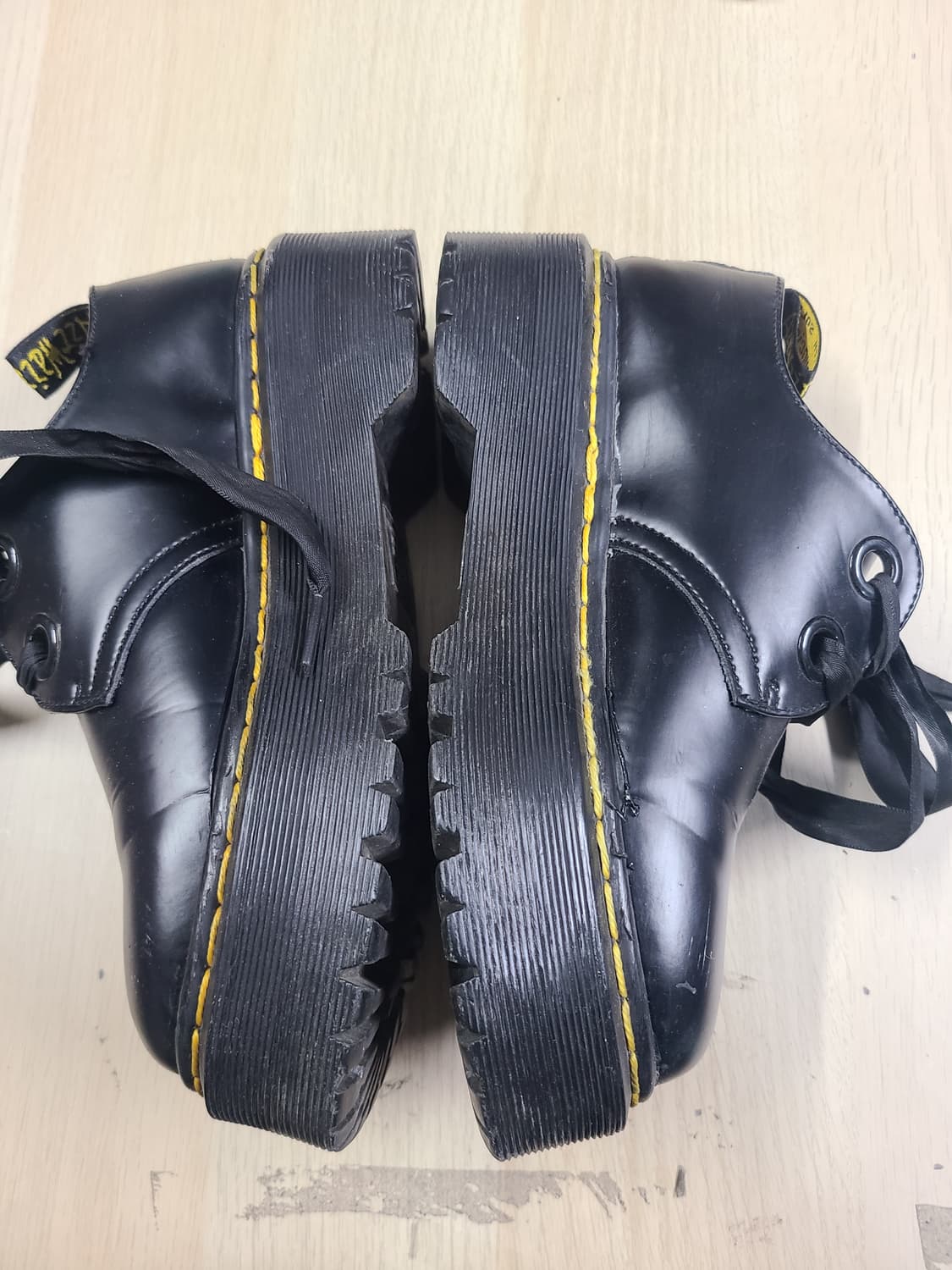 닥터마틴 블랙 여성 로퍼 245 상품이미지3