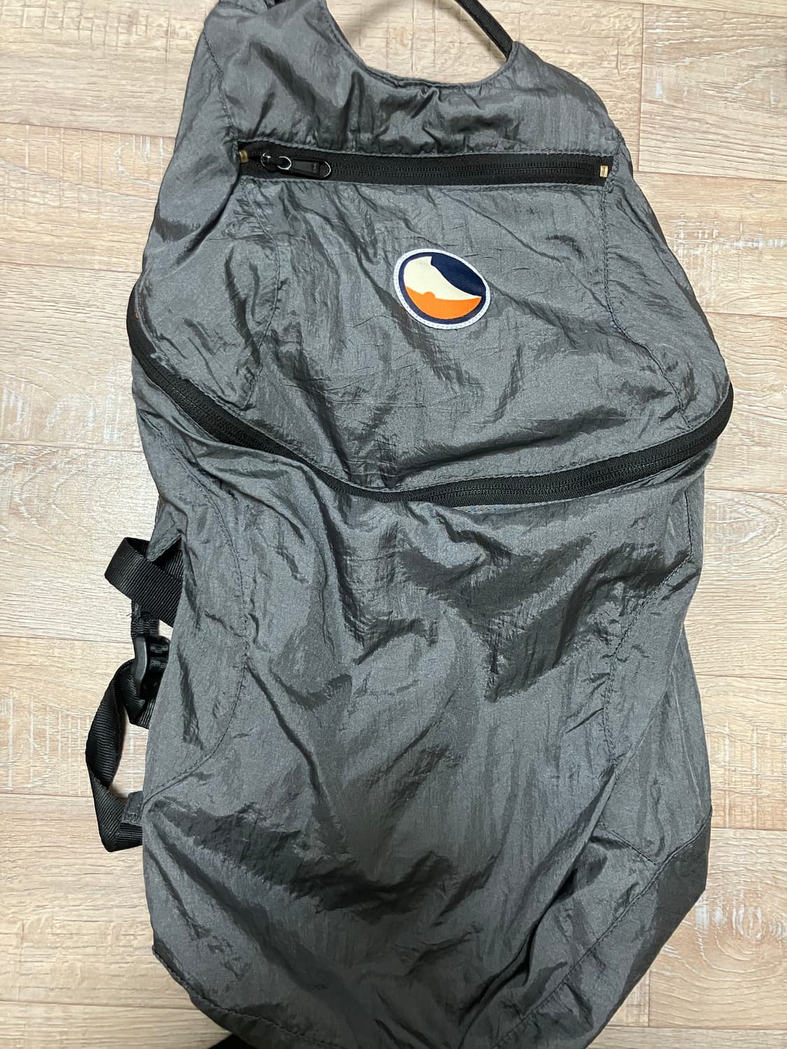 티켓투더문 백팩 미니 15L 상품이미지1