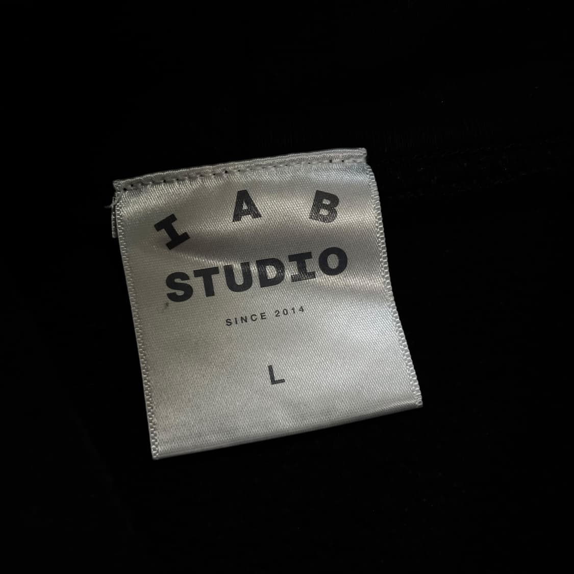 아이앱스튜디오 스펠 로고 후드티 블랙 상품이미지5