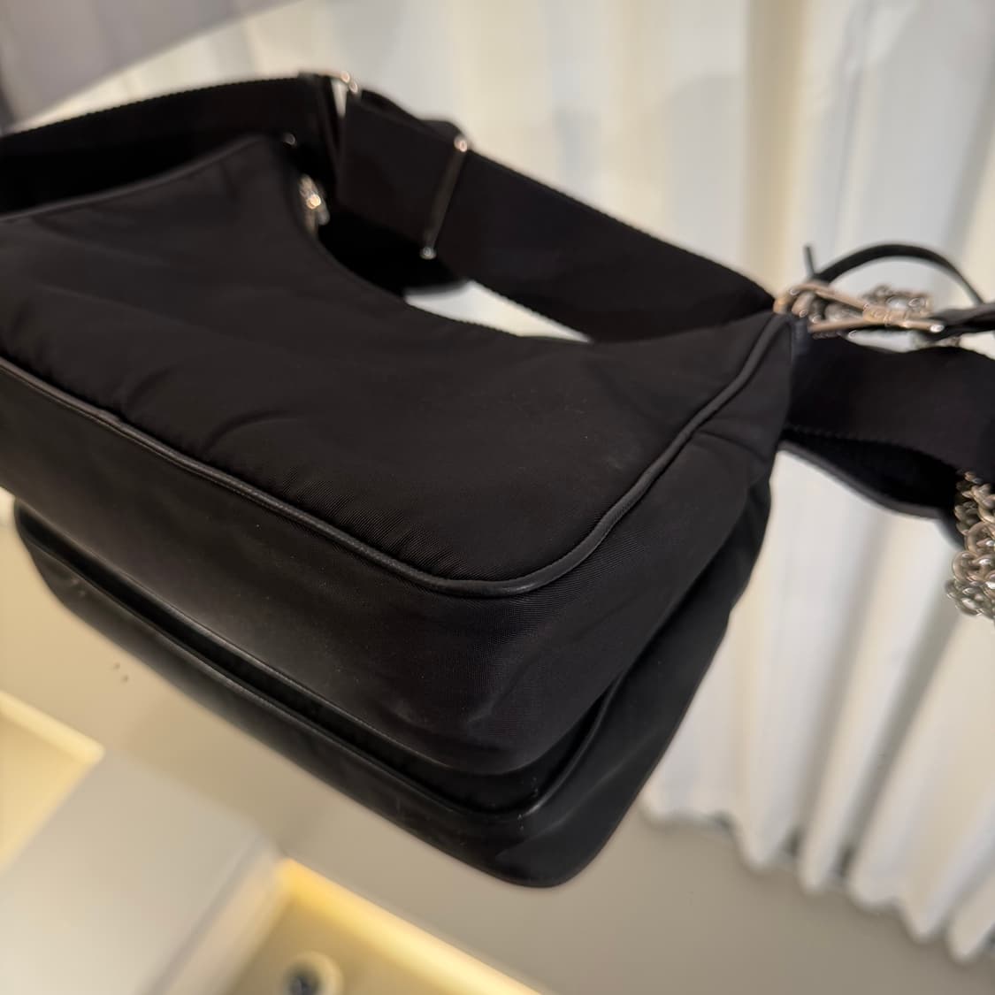 프라다 리나일론 2005 리에디션 테수토 호보백 상품이미지6