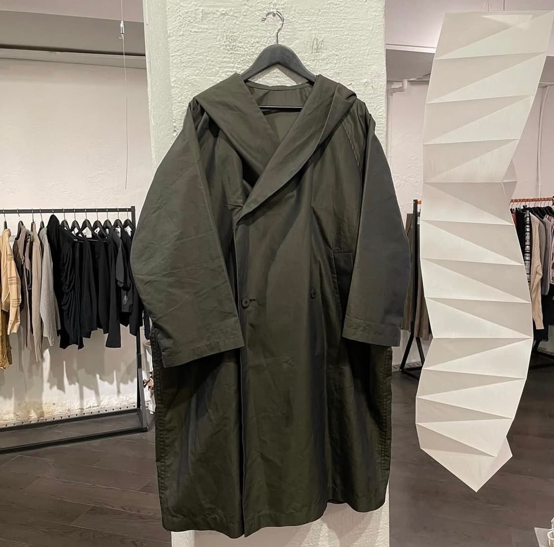 요지야마모토 오버사이즈 후디드 파카 상품이미지1