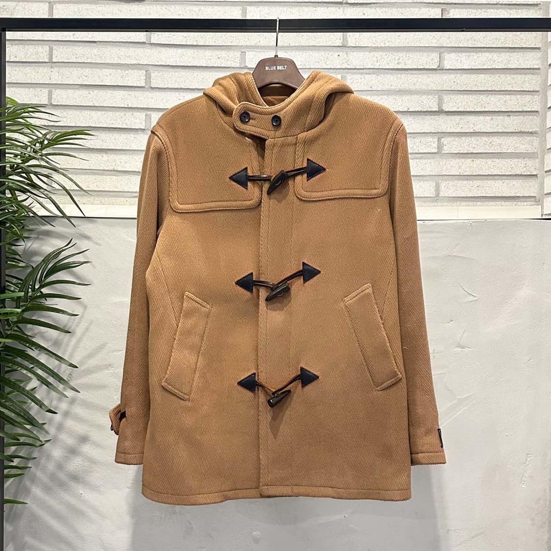 ITALY VINTAGE 떡볶이 코트 투포켓 토글 버튼 디테일 베이지 상품이미지2