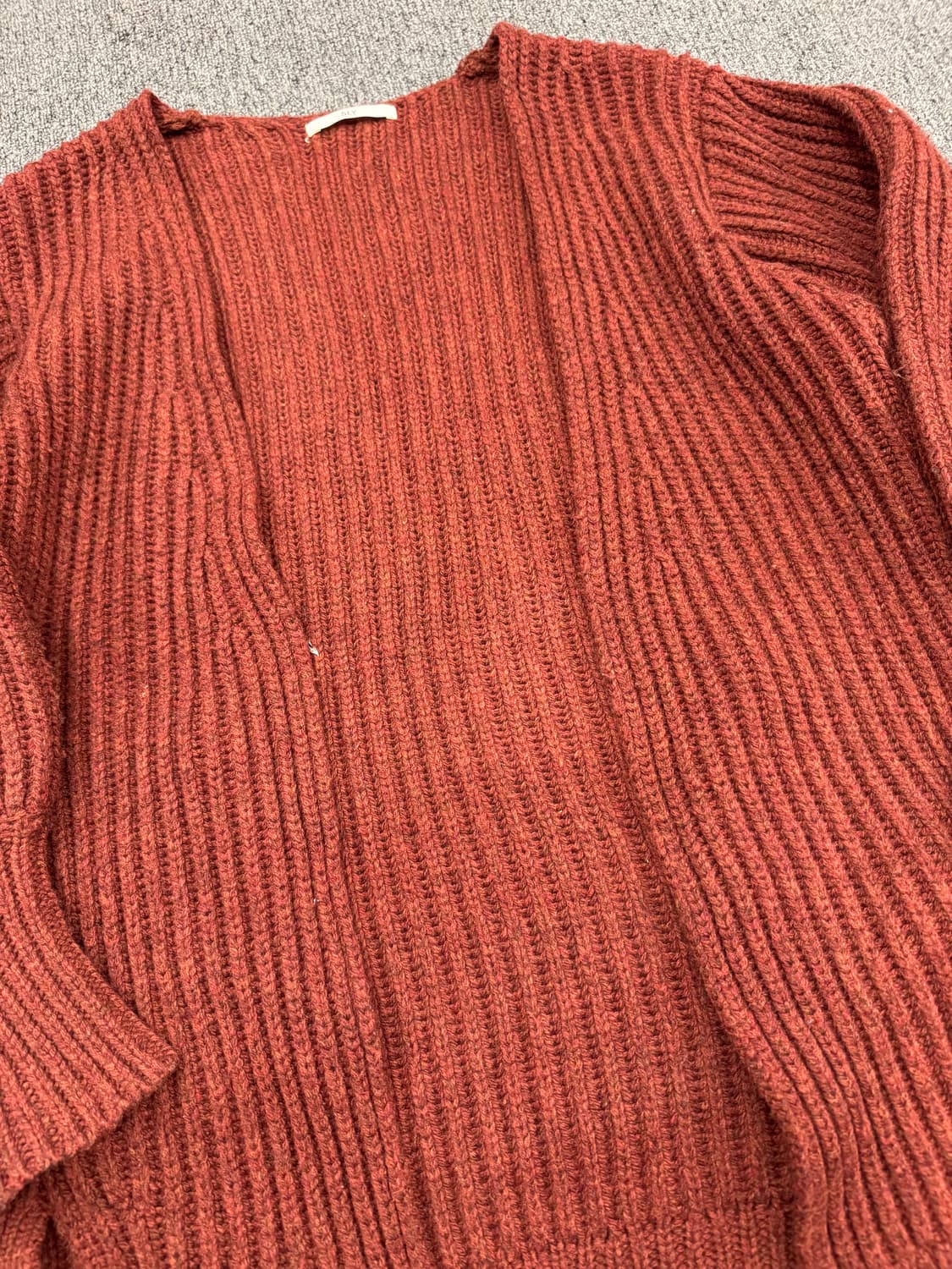 OS)SLY 빈티지 밑단 트임 브릭 컬러 니트 가디건 상품이미지2