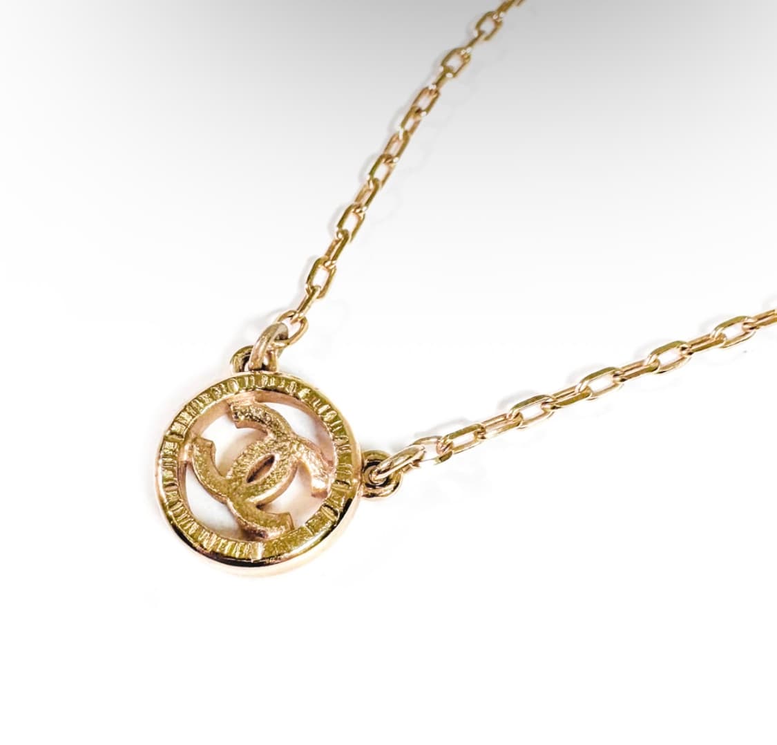 샤넬 여성 CC로고 체인 라운드 크리스탈 펜던트 목걸이 골드 AB9046 상품이미지7
