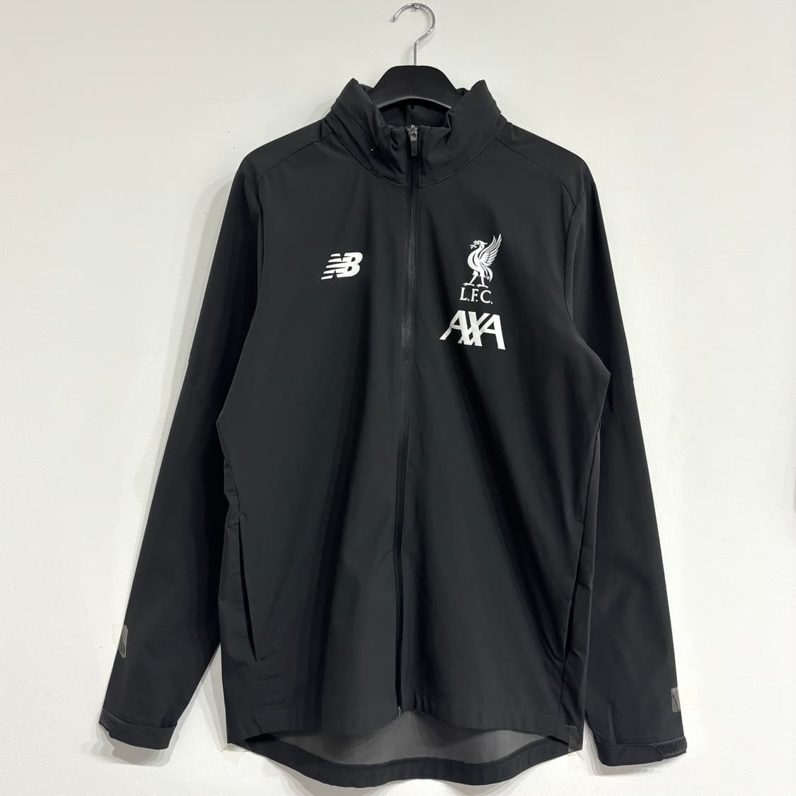 뉴발란스 리버풀 바람막이 자켓 상품이미지1