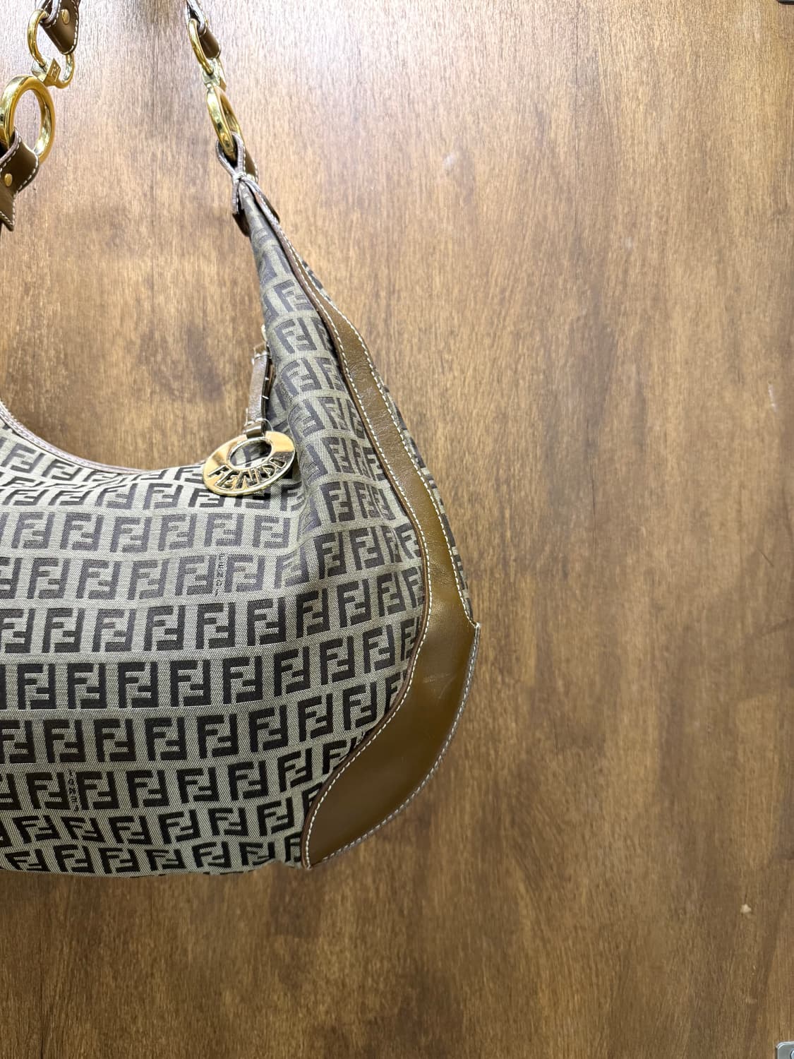 FENDI 펜디 주카 호보백 상품이미지3