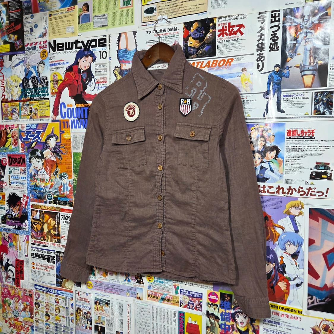 JPN 러시아워 브라운 패치 프린팅 셔츠 상품이미지1