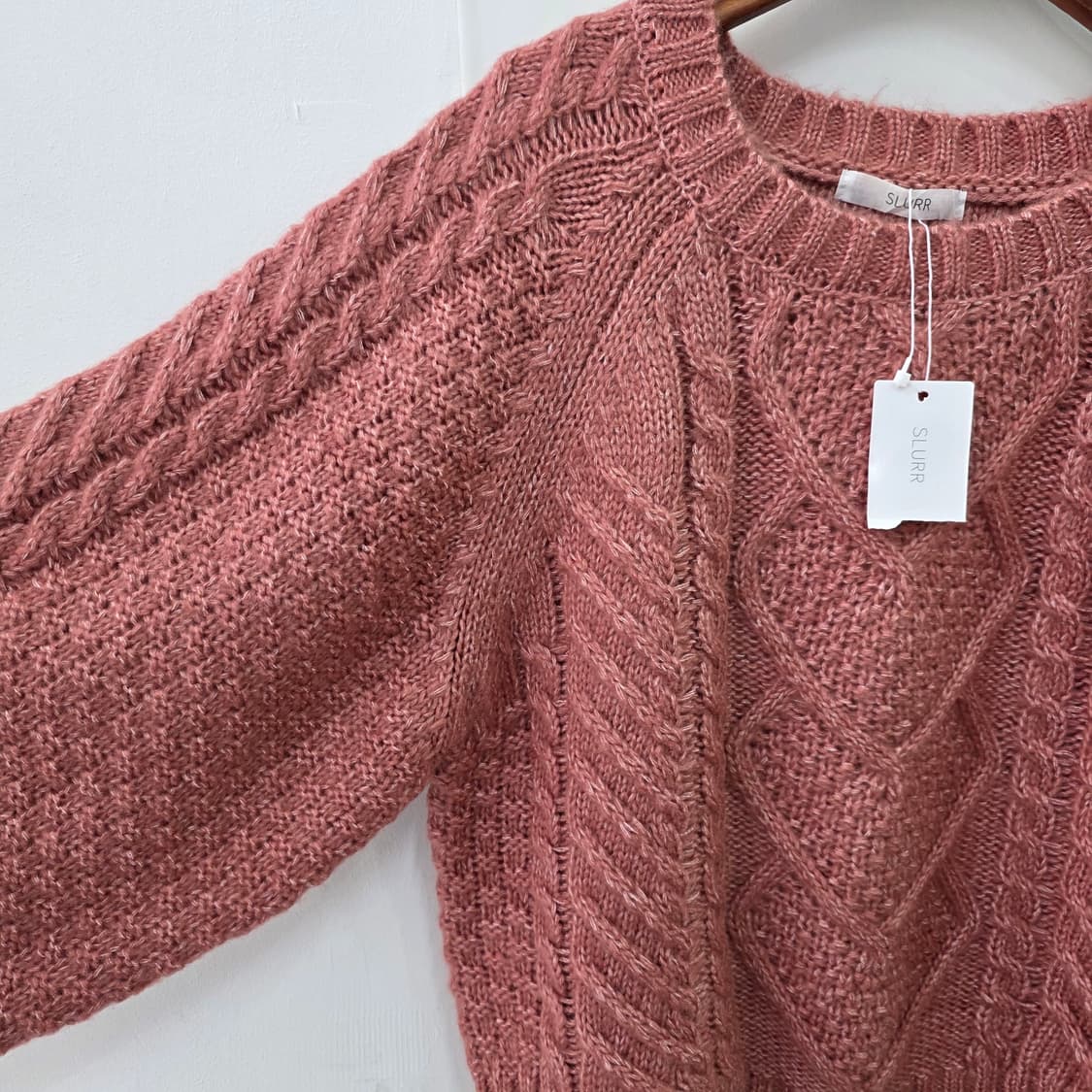 SLURR 그레이시 핑크 케이블 벌룬 소매 니트 상품이미지6