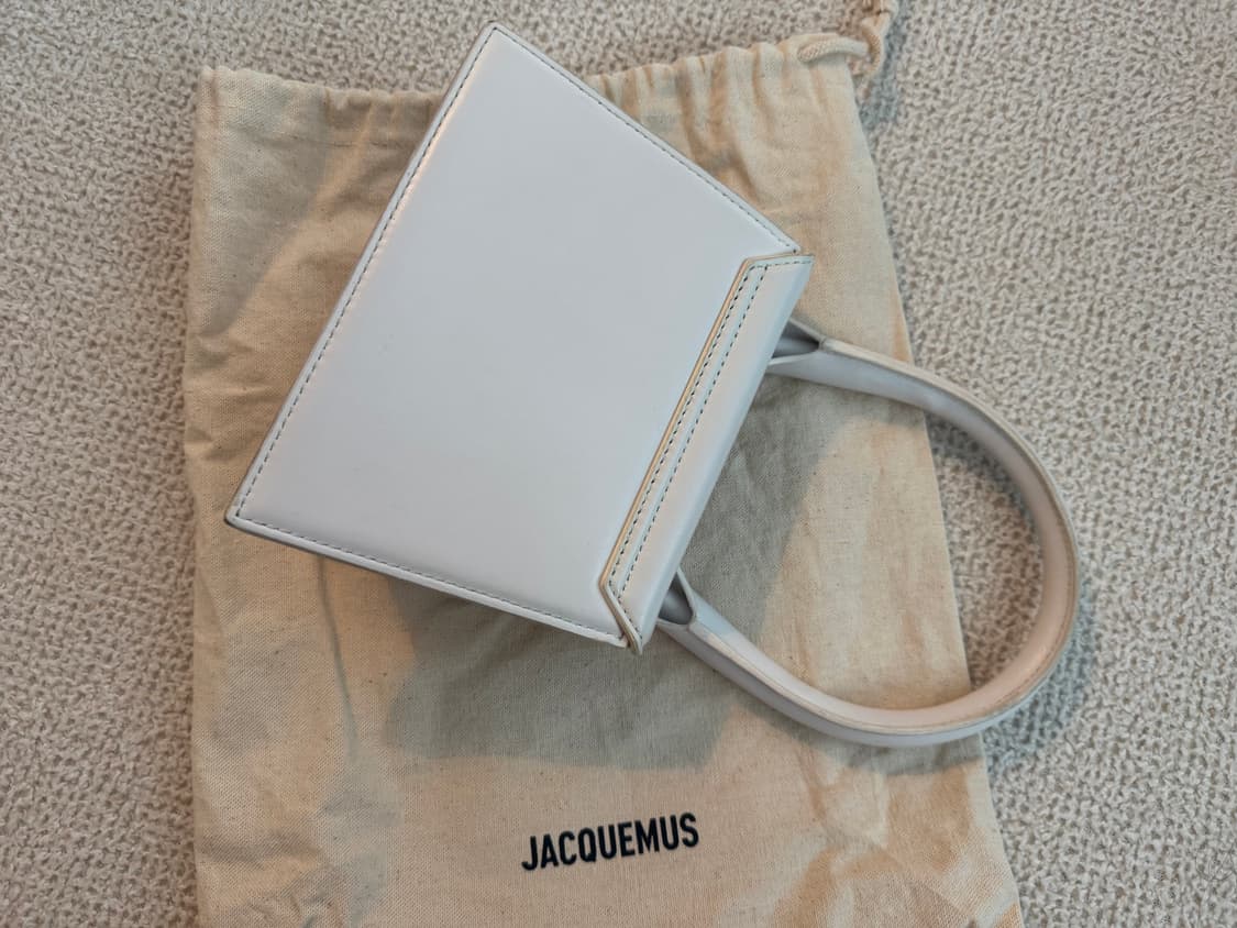 자크뮈스 르 치키토 모옌 화이트 상품이미지5