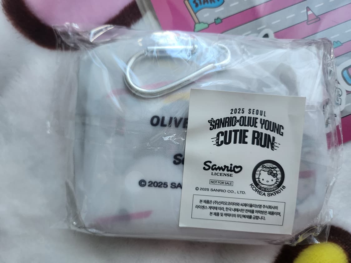 올리브영 산리오 큐티런 팝업 한정 헬로키티 포켓 장바구니 상품이미지2
