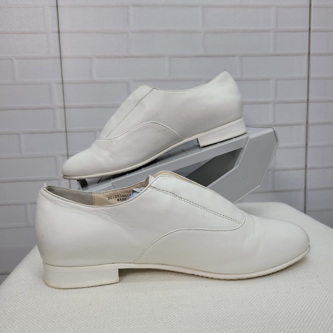 SUECOMMA BONNIE 슈콤마보니 화이트 스니커즈 로퍼 신발 235 상품이미지5