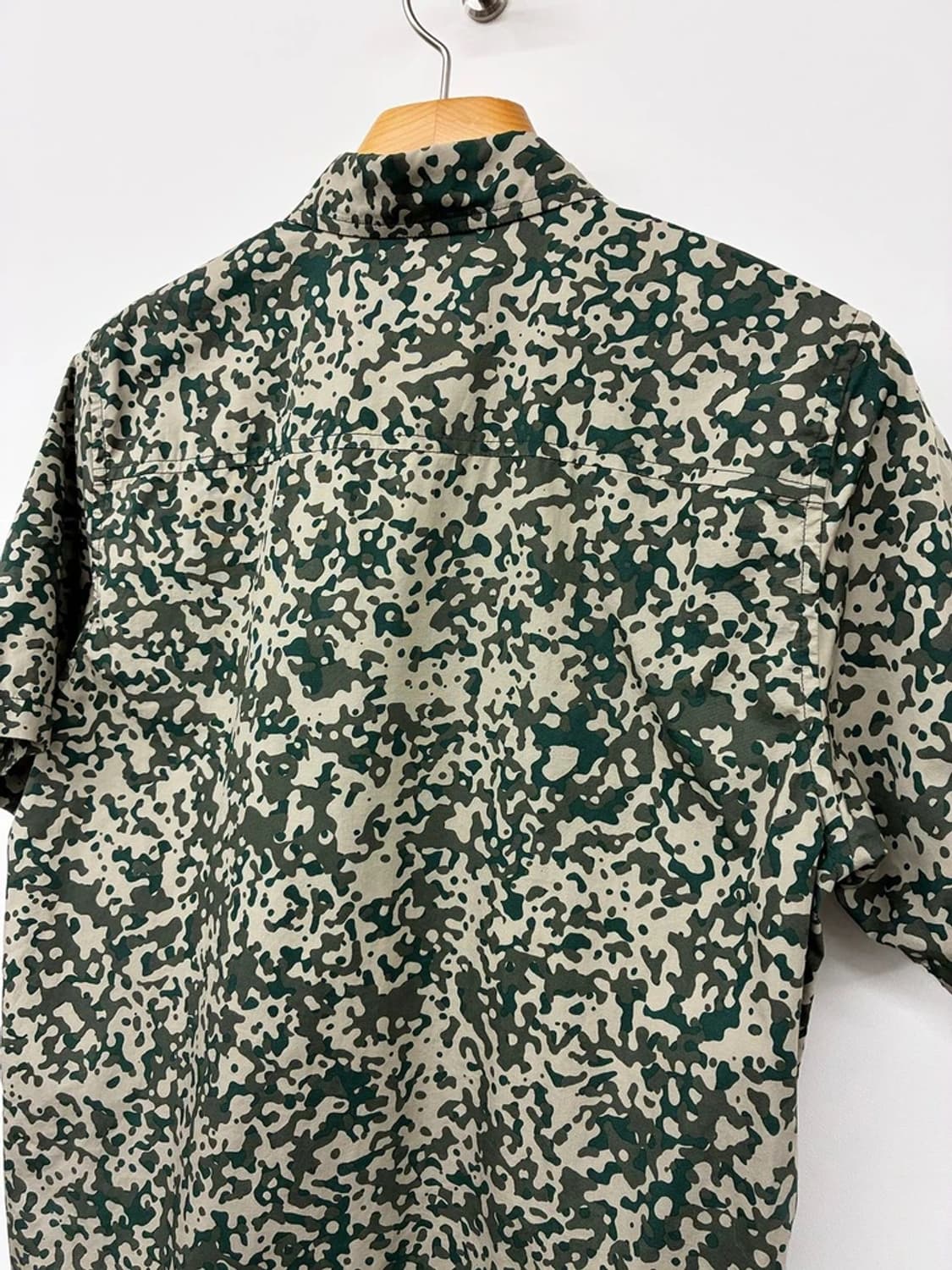 칼하트 카모플라쥬 코튼 반팔 셔츠 PN9796 상품이미지5