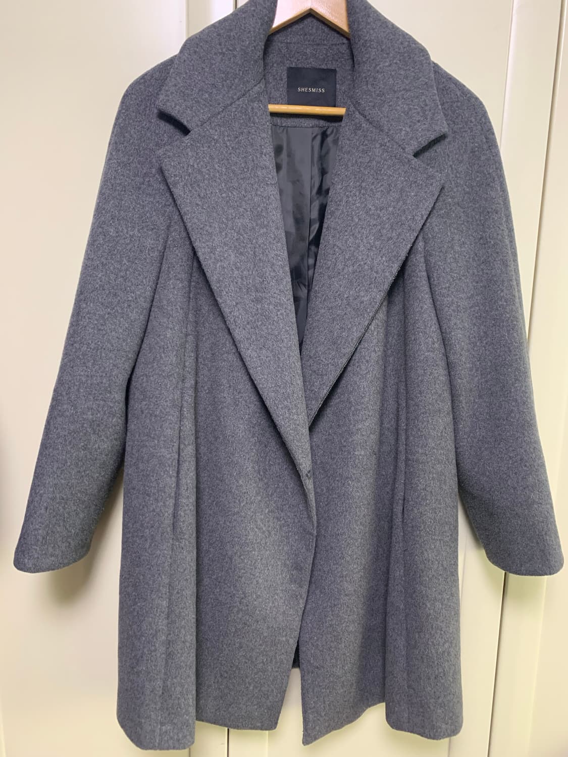 쉬드미스 그레이 코트 상품이미지1