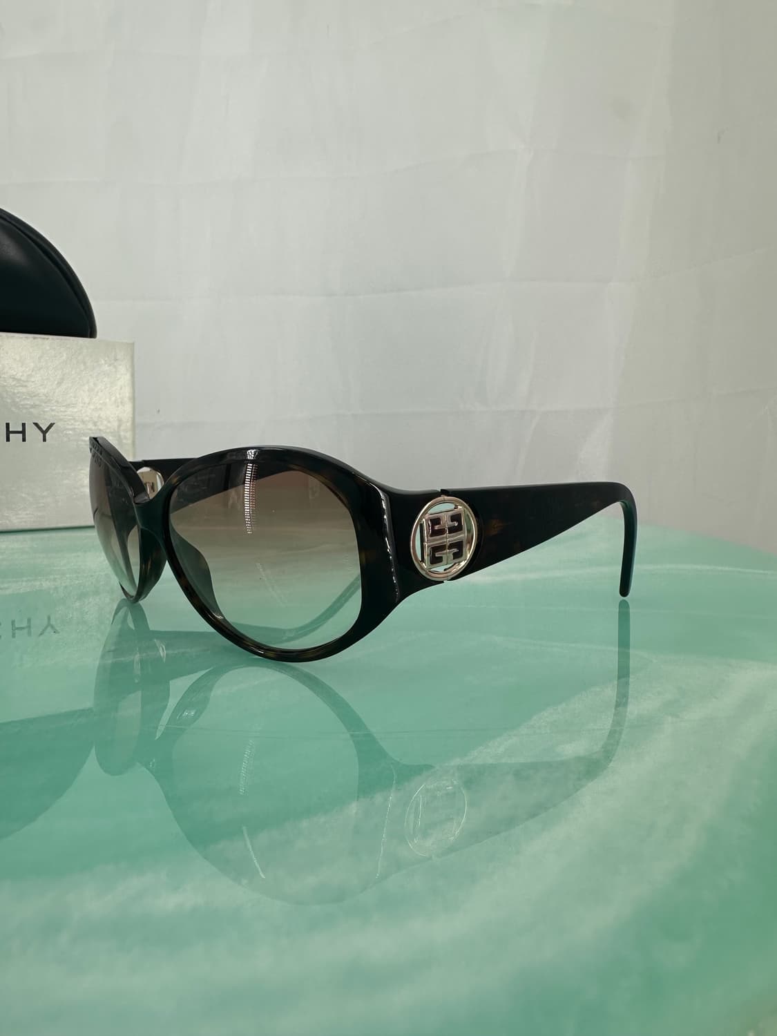 [새상품 무료배송] 정품 지방시 Made in Italy 선글라스 상품이미지1