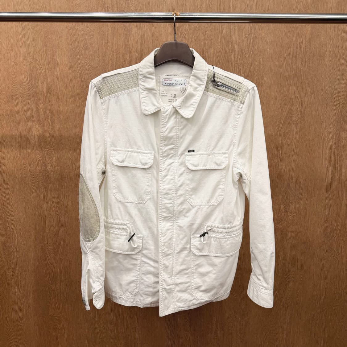 디젤 필드 자켓 숄더 램스킨 패치 웨이스트 스트링 디테일 아이보리 상품이미지2