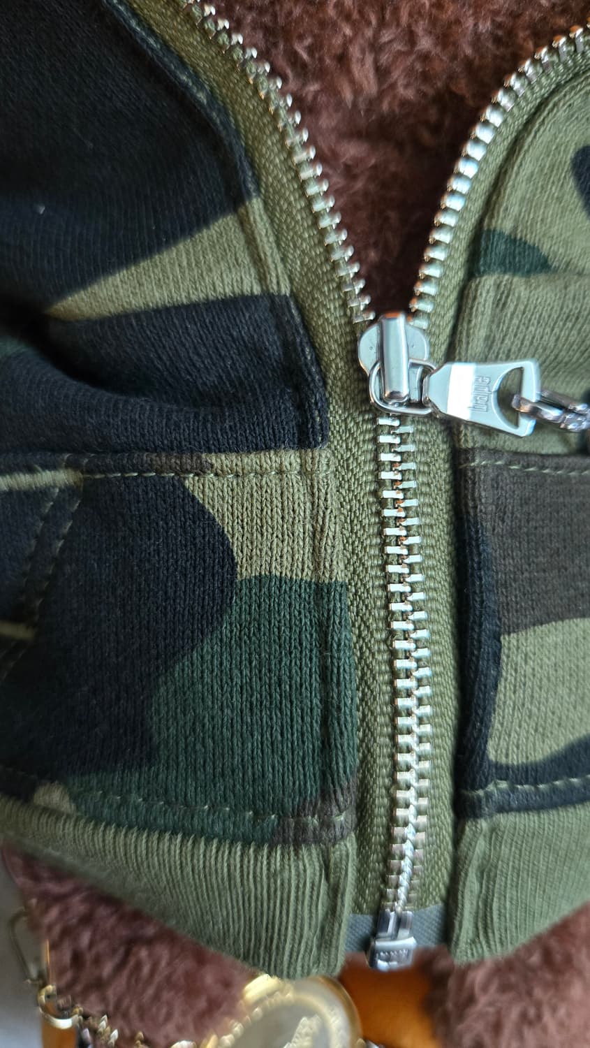 베이프 마일로 돌 플러시 백팩 후드집업 상품이미지3