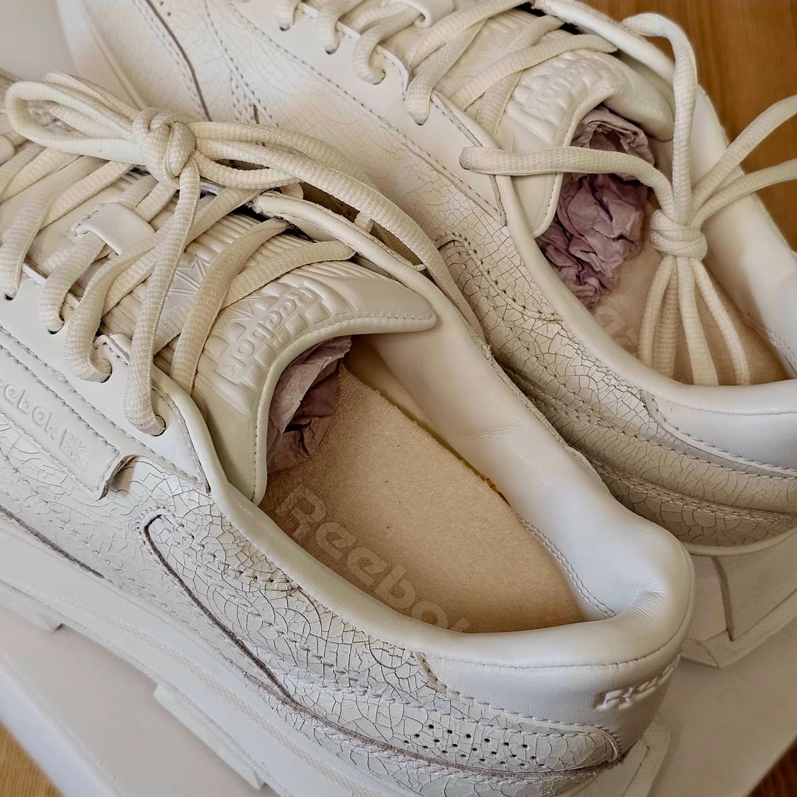 265 새제품) 리복 LTD 클래식 크랙 레더 화이트 남자 신발 운동화 상품이미지4