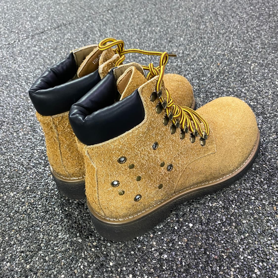 스웨이드 스터드 베이지 워커 부츠 B4134 상품이미지3