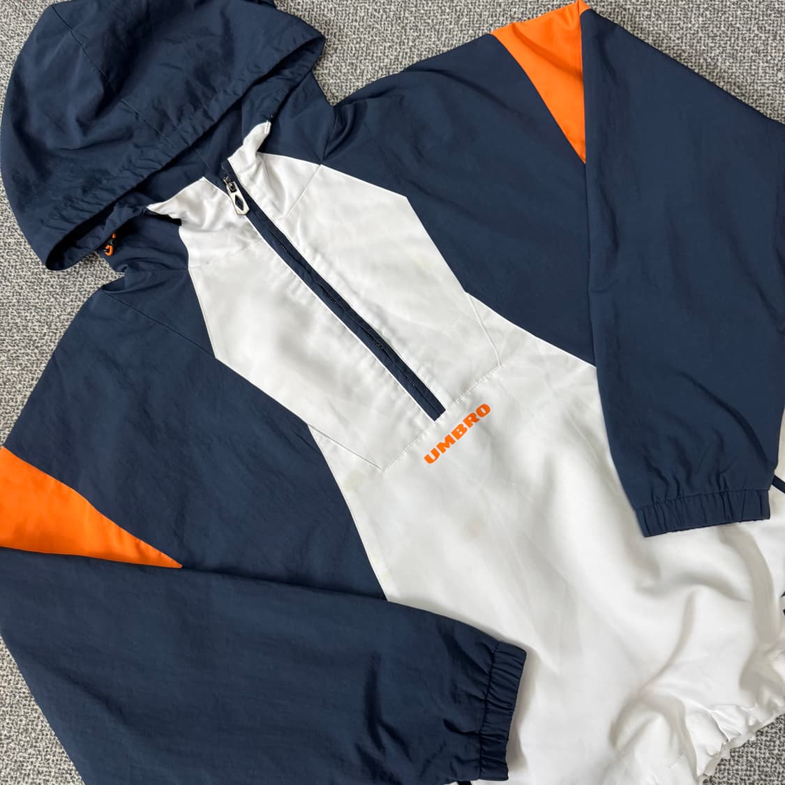 엄브로 아노락 반집업 상품이미지2