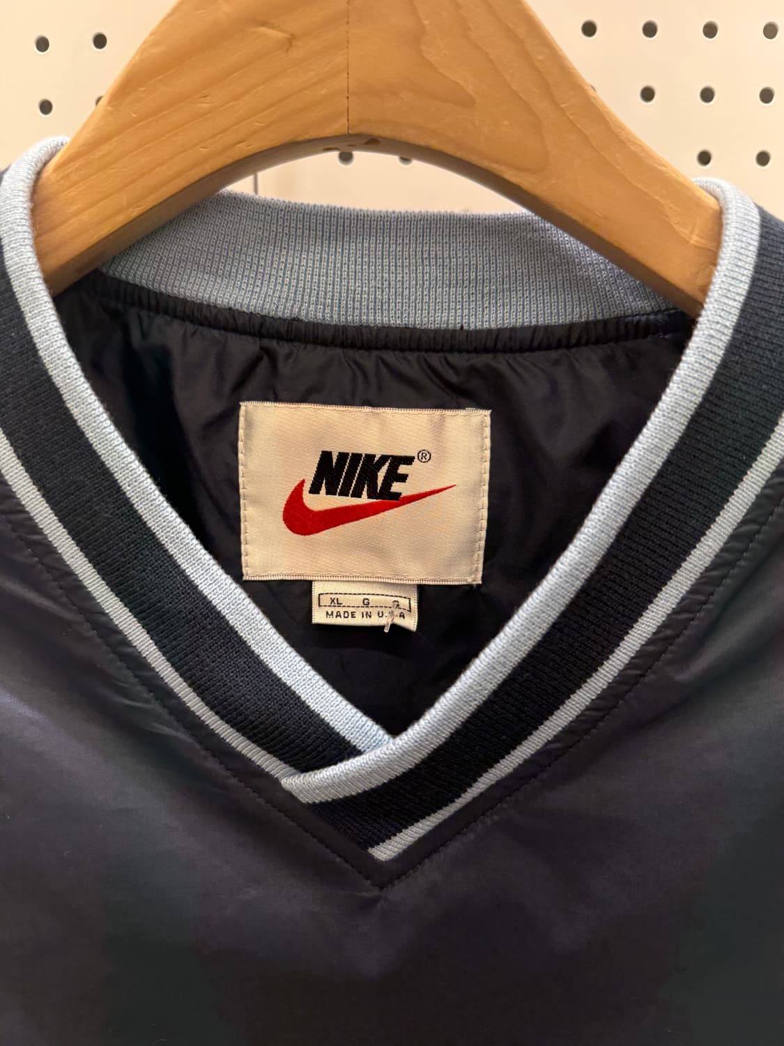 나이키 빅 스우시 브이넥 나일론 웜업 네이비 U839 상품이미지5