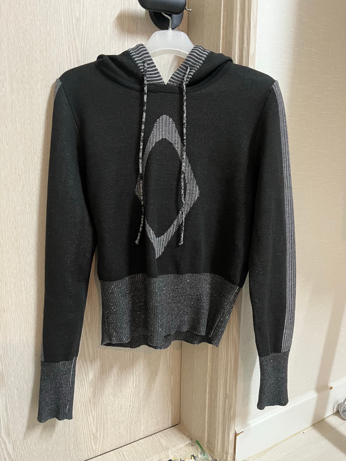 미스치프 MSCHF RHOMBUS KNIT HOODIE - BLACK 상품이미지1