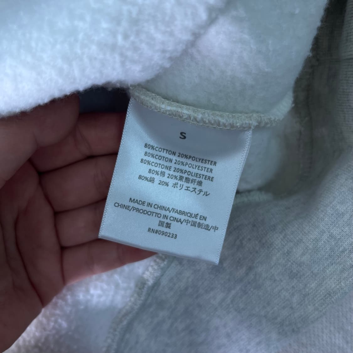 100 피오갓 에센셜 백로고 후드티 상품이미지6