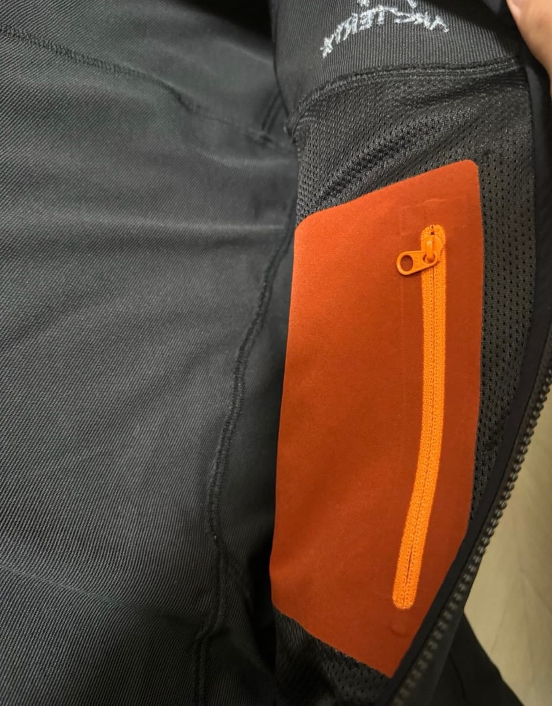 아크테릭스 감마 바람막이 상품이미지4