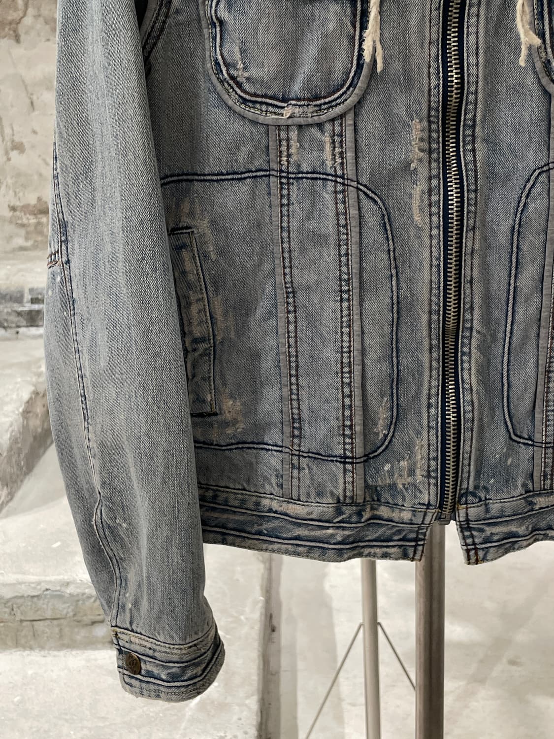 디젤 연청 디스트로이드 워싱 바이커 데님 자켓 상품이미지4