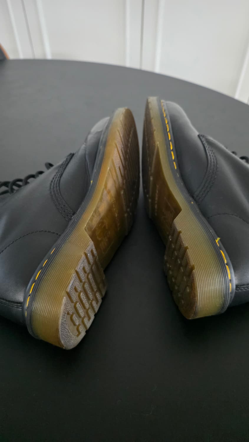 닥터마틴 1460 블랙 8홀 워커 UK41 상품이미지5