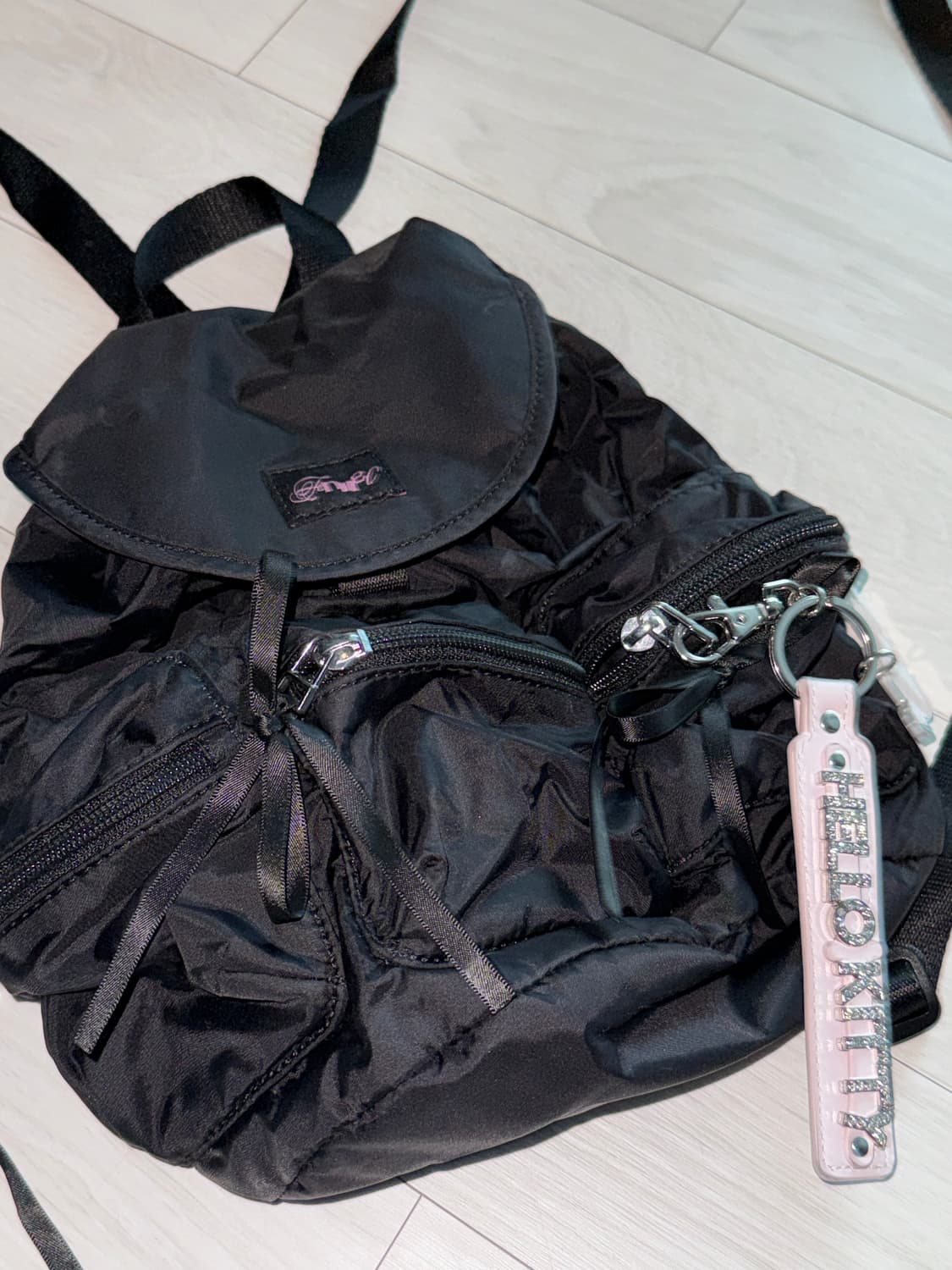 페넥 fennec 베리 포켓 백팩 ( color-black ) 상품이미지3